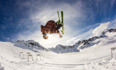 开云平台-红土之魂，团队之脊，蒂姆法网完胜温网，扛起全队前行