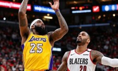 开云体育视频直播-开拓者队在对阵湖人队的比赛中取得出色战绩