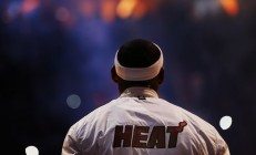 开云下载-戈贝尔状态火热统治攻防，山东队团队篮球轻取福建队