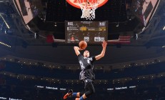 开云体育官网-马克西巨星光芒照亮赛场，山西队力克雄鹿创下历史性胜利