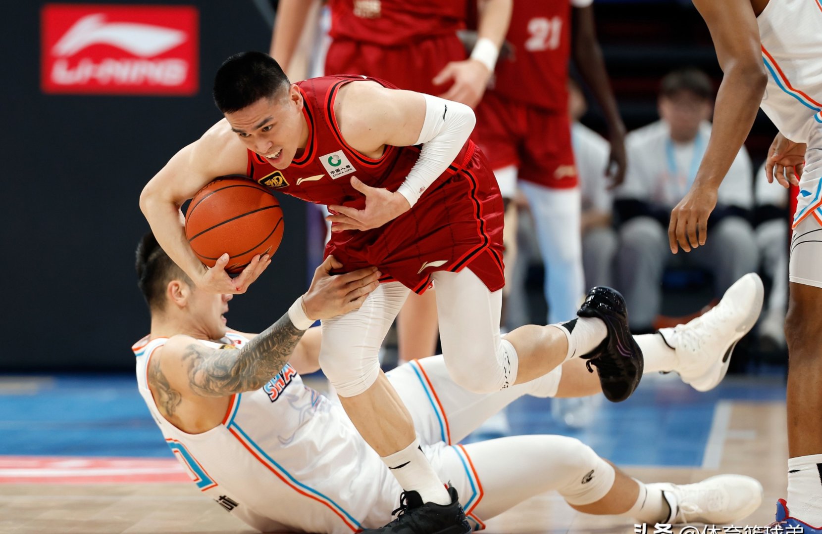 76人完胜吉林队，张镇麟关键制胜的简单介绍