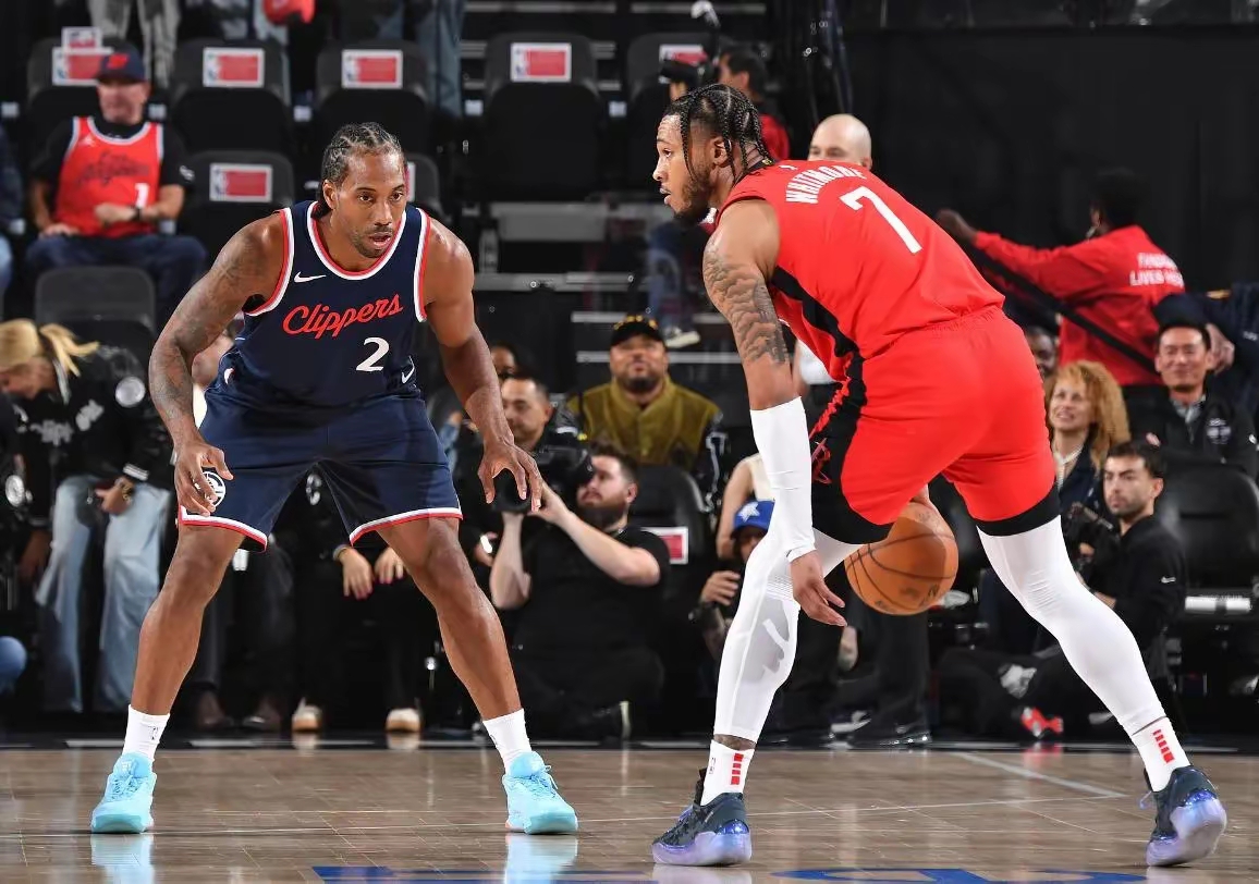 灰熊主场击败快船，取得完胜