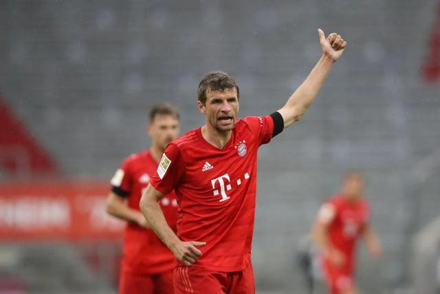 关于西班牙逆转勒沃库森，穆勒刷新纪录的信息