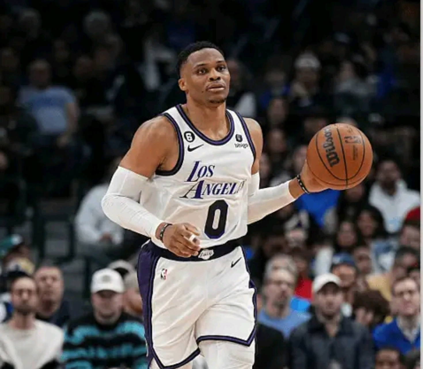 关于火箭鏖战湖人B队，威斯布鲁克绝境逆转的信息