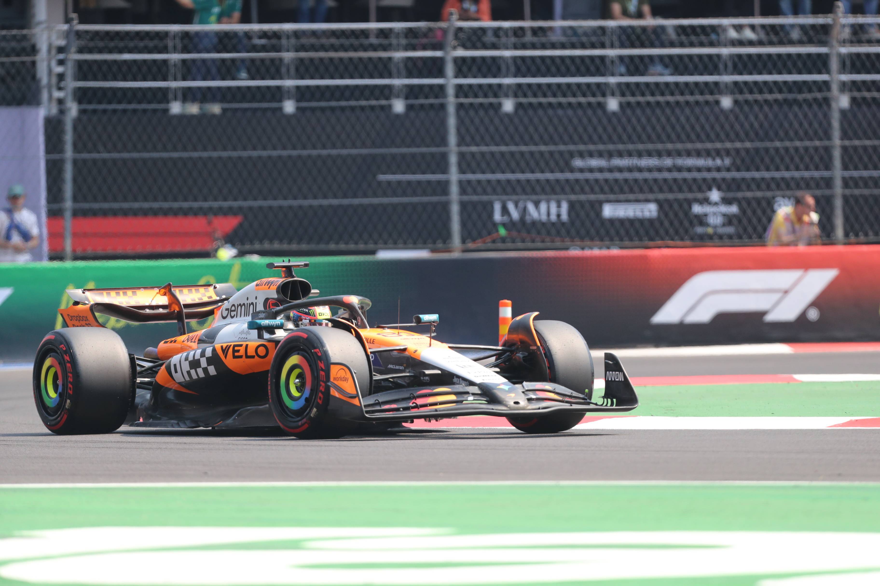 包含哈斯车队险胜雷诺车队,皮亚斯特里刷新纪录的词条 包含哈斯车队险胜雷诺车队,皮亚斯特里刷新纪录的词条