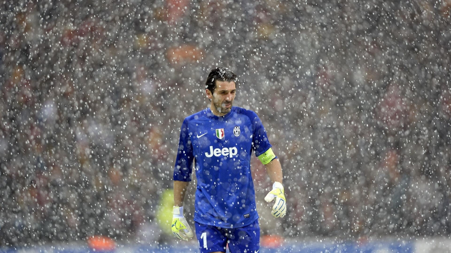 莱比锡红牛鏖战埃及，阿克成为关键先生